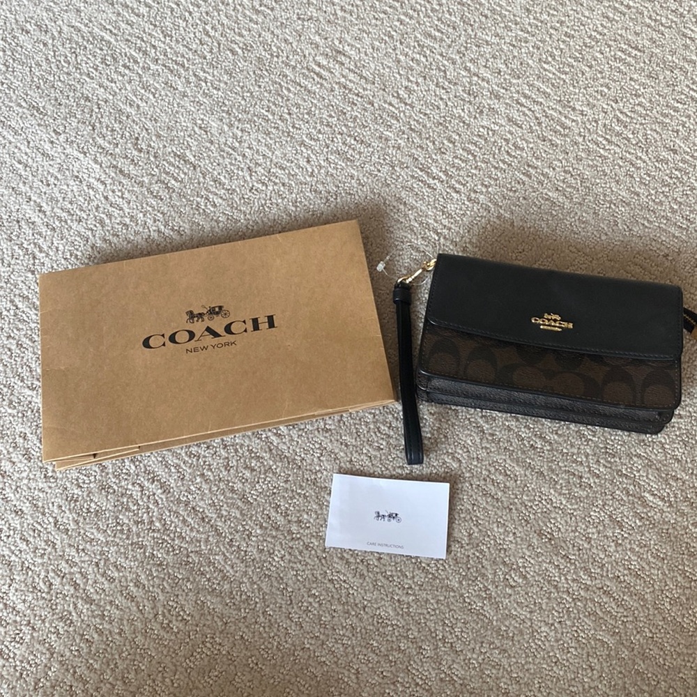 NEW Coach Wristlet